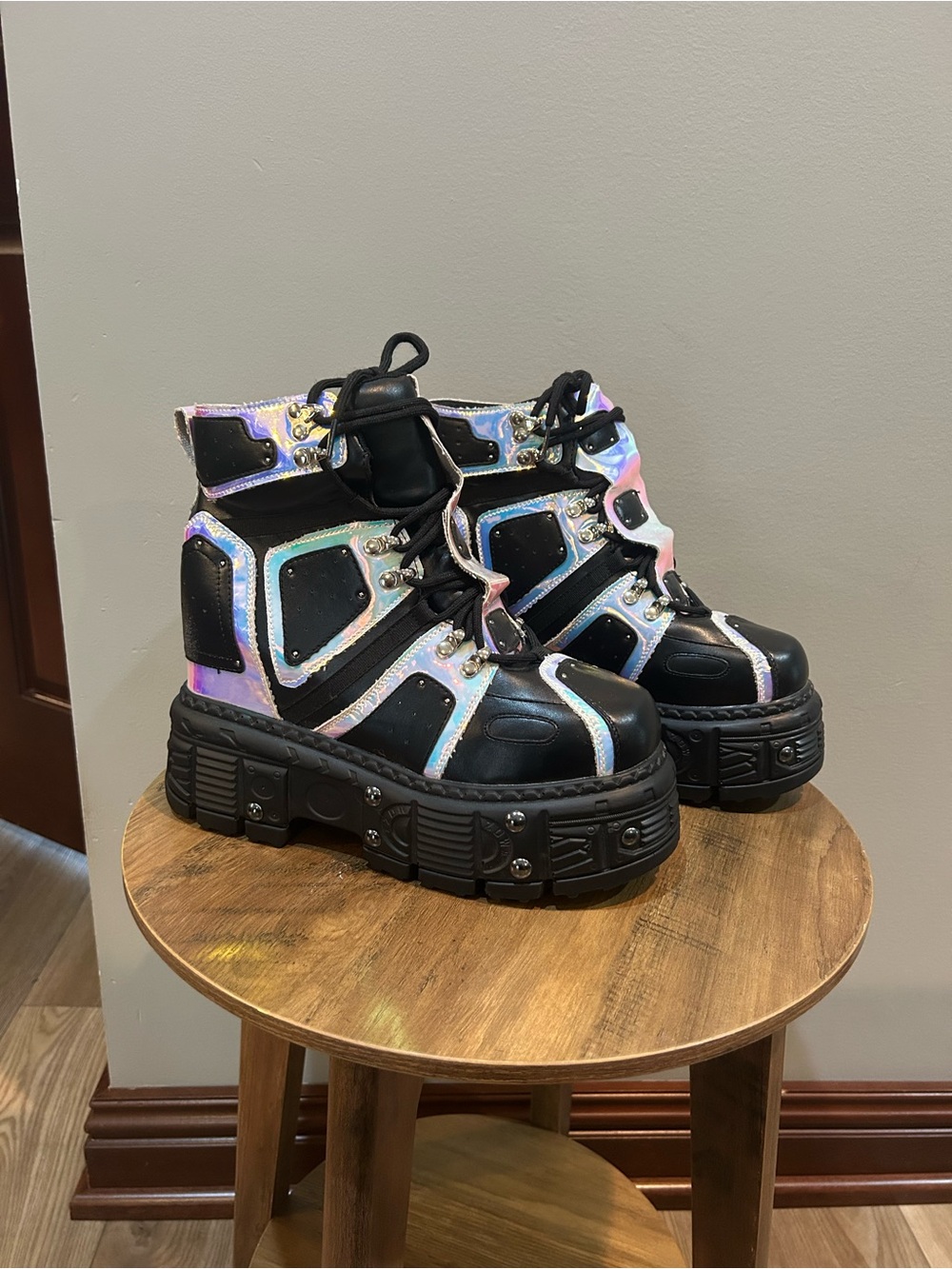 Anthony Wang Mangosteen-05 Holographic Platform Boots Women’s 10